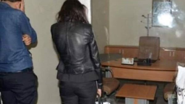 شفتها في حضن عيل صغير تحت بير السلم.. سعيد يطلب طلاق زوجته في محكمة الأسرة