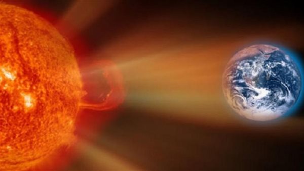 التوهجات القاتلة.. حكاية أشعة قوية من الشمس ضربت الأرض وتتسبب في قطع الإنترنت