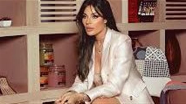 مكشوف..نادين نجيم تثير الجدل بهذا الفستان | شاهد 