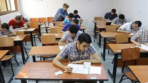 التعليم تكشف طرق الإجابة في البابل شيت والأسئلة المقالية لطلاب الثانوية | فيديو