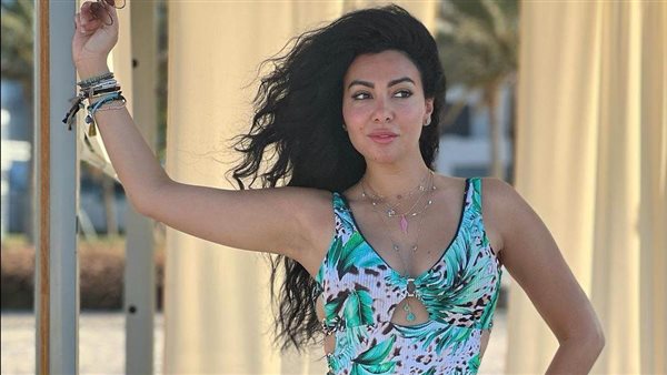 كاجوال.. ميريهان حسين تثير الجدل بهذه الإطلالة | شاهد