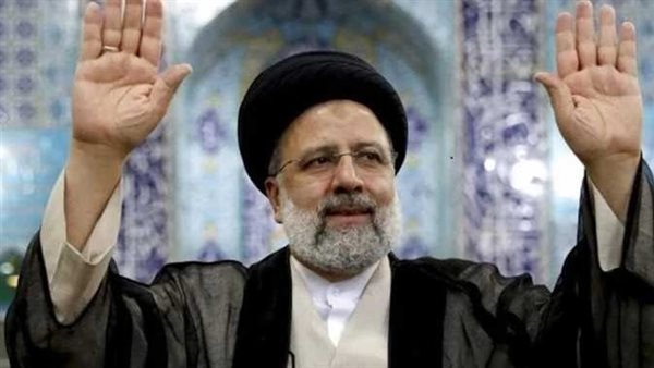 وفاة رئيس إيران.. هل قطع غيار الطائرة أم سوء أحوال الطقس السبب في حادث إبراهيم رئيسي؟