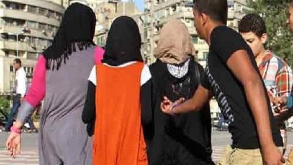 مفاجأة عن جنسيته.. تفاصيل وقوف شاب عاريا أمام فتيات معهد أزهري بالجيزة