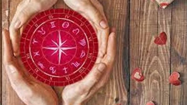 هل أنت منهم؟.. 5 أبراج محظوظة بالحب خلال الفترة المقبلة