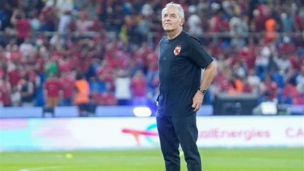 كولر خرّجني من حساباته..انفعال نجم الأهلي مع قرار بالرحيل عن الفريق