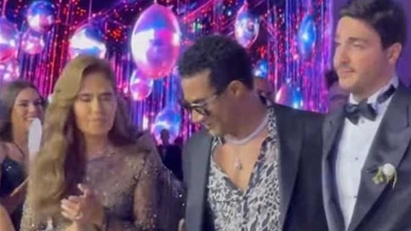 لن تتوقعه.. رد فعل غريب من محمد رمضان بعد الهجوم على عمرو دياب | فيديو