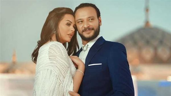 رد مثير من هنادي مهنى وأحمد خالد صالح على توقعات ليلى عبداللطيف بانفصالهما