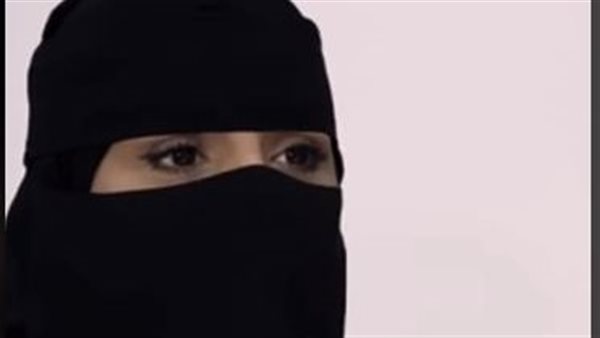  رد فعل صادم من مستشارة أسرية.. امرأة سعودية تضبط زوجها يخونها مع 6 نساء | فيديو