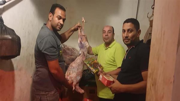 كلاب ولا ماعز؟..أضاحي تثير الجدل في البحيرة قبل عيد الأضحى | شاهد