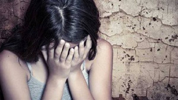 صرخة في العيد.. تفاصيل مثيرة في تحـ.رش حلاق بطفلة الوراق