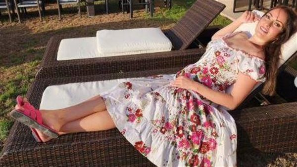 لن تتوقع ما حدث معها.. نرمين الفقي تنجو من حادث مرعب | فيديو