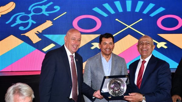 وزير الشباب والرياضة يشهد توزيع ميداليات بطولة العالم لناشئي الخماسي الحديث بالأكاديمية العربية للعلوم والتكنولوجيا والنقل البحري