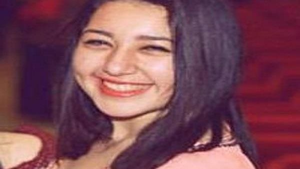 بحبها وعايز أتجوزها.. تفاصيل مثيرة في مطاردة شاب لمذيعة راديو أمام مدينة الإنتاج الإعلامي 