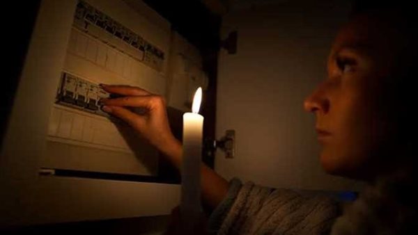 تعرف على موعد انتهاء انقطاع الكهرباء في مصر 2024 نهائيا