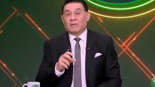 متاخدش أكبر من حجمك.. رسالة نارية من مدحت شلبي لـ لاعب الزمالك
