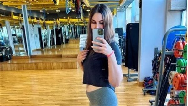 دمرت سيارة وتعدت على مصرية.. القصة الكاملة لحادث الفتاة الأجنبية بكمبوند التجمع الشهير