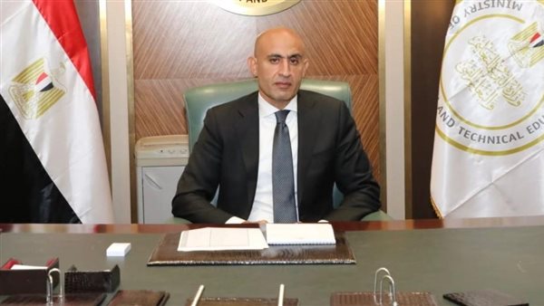 بعدما أثار الجدل... من هو وزير التربية والتعليم الجديد وما مؤهلاته وأسباب اختياره؟