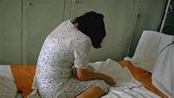 فيديوهات وصور مخلة.. التفاصيل الكاملة لاتهام عامل بمستشفى الدمرداش بتهديد زميلته لاقامة علاقة محرمة