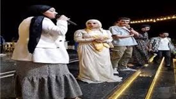 بعد إهانتها أمام الجميع.. طالبة آداب جنوب الوادي تقاضي مقدمة حفلة التخرج