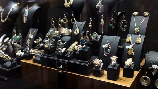 سعر الذهب اليوم الخميس 18-7-2024 ارتفاع جديد