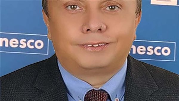 عمرو حموده: يكشف حقيقة تعرض شواطيء مصر ل تسونامي