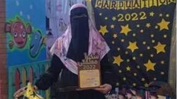 ما القصة؟.. تفاصيل مثيرة في محاولة قـ تل محفظة القرآن على يد طليقها وابنها