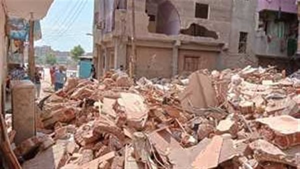 بعد انتشال جثث الضحايا.. القصة كاملة لانهيار منزل مكون من 5 أدوار في الغربية