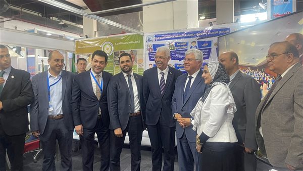 وزير التعليم العالي ورئيس الوطنية للصحافة يفتتحان معرض اخبار اليوم الثامن للتعليم العالي.. (صور)