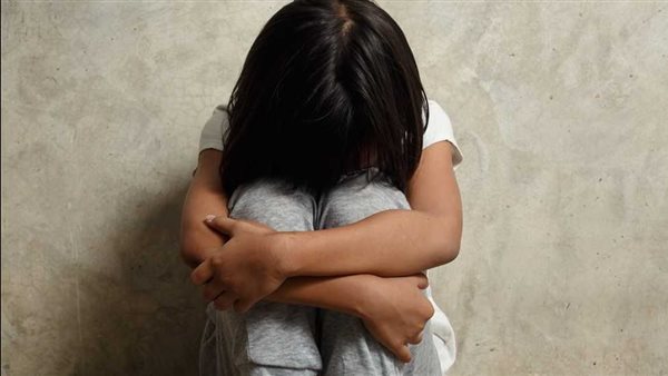  تحسس جسدها.. قرار جديد بشأن المتهم بهتك عرض طفلة المعادي