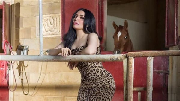 همثل مع آل باتشينو فى الجنة.. تصريحات عبير صبري تثير الجدل | شاهد