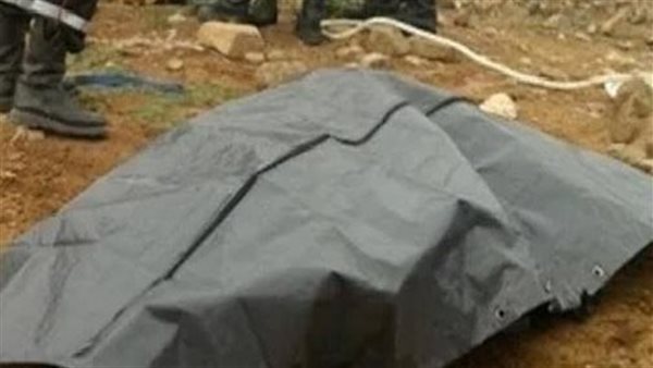 قيده ووضع الرمل داخل فمه وأنفه وأذنه وعينيه.. القصة الكاملة لمقتل طفل على يد والده في جنوب سيناء