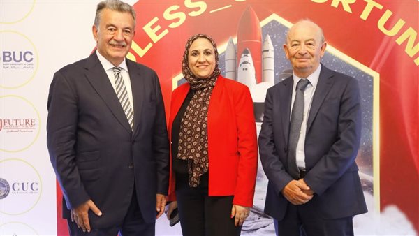 ماكجفرن مُستشار التعليم العالي بالمجلس الثقافي البريطاني بالقاهرة يشيد بمعرض وملتقى التعليم العالي