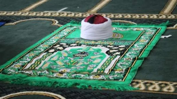 غيبوبة 10 أيام.. تفاصيل وفاة إمام مسجد سقط أثناء صلاة العشاء بسوهاج