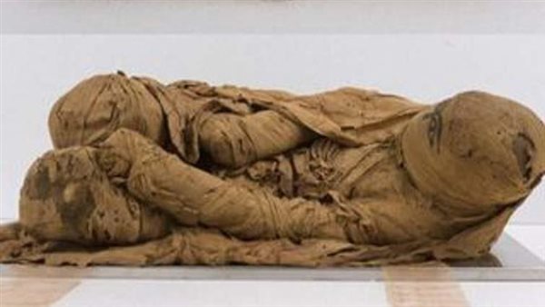 بعد المومياء الصارخة.. قصة مومياء غامضة تثير الجدل بسبب وضعية وفاتها | شاهد