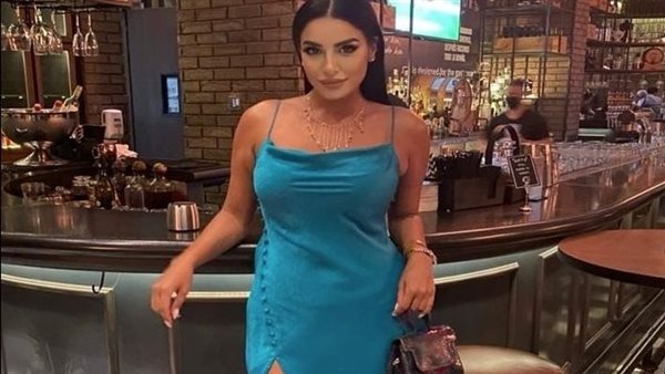 إطلالة جديدة.. جوري بكر تشعل السوشيال ميديا | شاهد