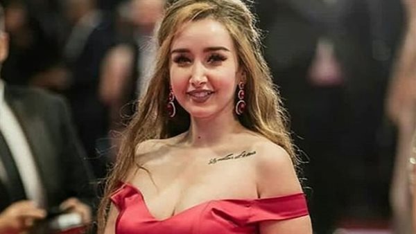 لن تتوقعه.. سعر فستان هنا الزاهد يثير الجدل | شاهد