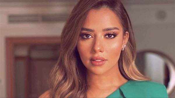 بلقيس فتحي تخطف الأنظار في حفلها بالساحل الشمالي | شاهد