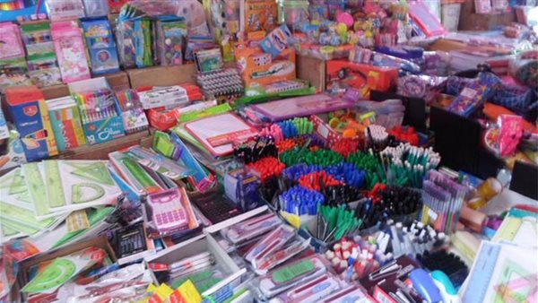 أسعار الأدوات المدرسية في الفجالة | فيديو