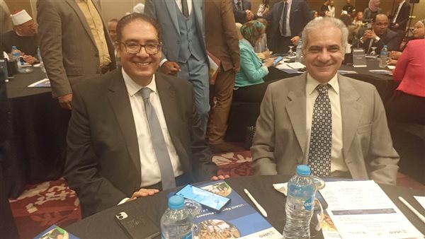 رئيس جامعة اسوان يشارك في فعاليات ورشة عمل برنامج رواد وعلماء مصر 