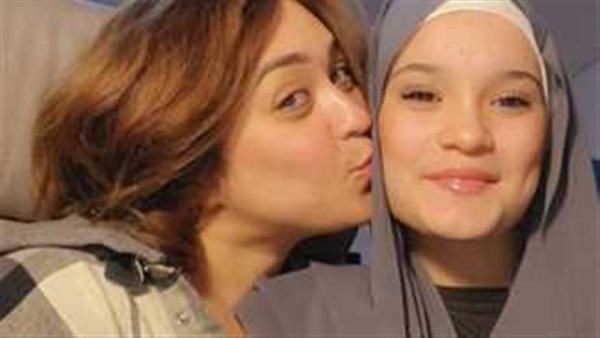بسبب الحجاب.. القصة الكاملة للهجوم على مروة عبدالمنعم وهذا ما فعلته ابنتها 