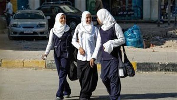 التعليم تكشف حقيقة إرجاء تعديلات المواد الدراسية للعام الدراسي 2025-2026