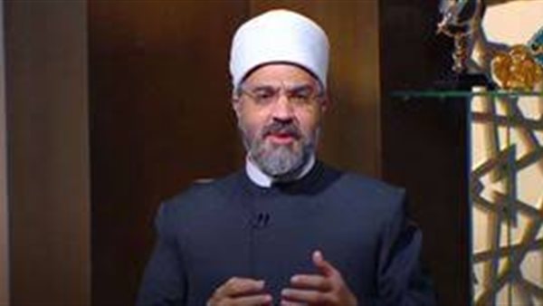 عمرو الورداني: هذا أول نرجسى فى الكون | فيديو