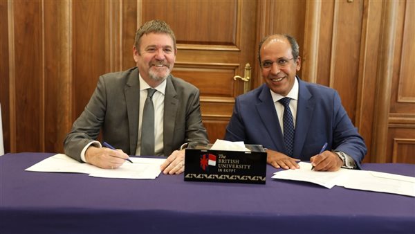 الجامعة البريطانية في مصر والمركز الثقافي البريطاني يوقعان شراكة استراتيجية لاختبارات تحديد مستوى اللغة الانجليزية