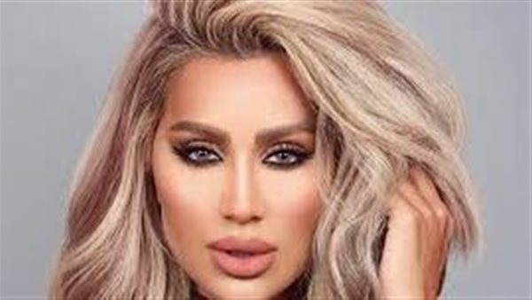  مايا دياب تثير الجدل بهذه الإطلالة | شاهد