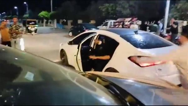 مقطع أثار الفزع.. حقيقة فيديو اختطاف عريس من أمام قاعة أفراح فى الدقهلية | شاهد