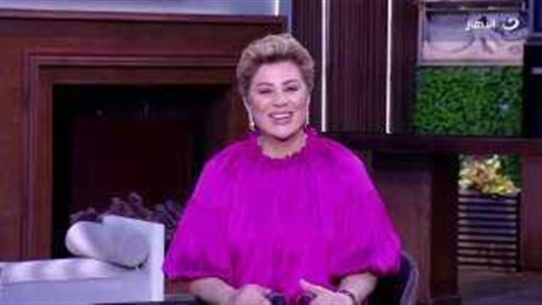 تغريم موظفة 50 ألف جنيها لسبها زوجها على الواتسآب.. رسالة عاجلة من مفيدة شيحة | فيديو