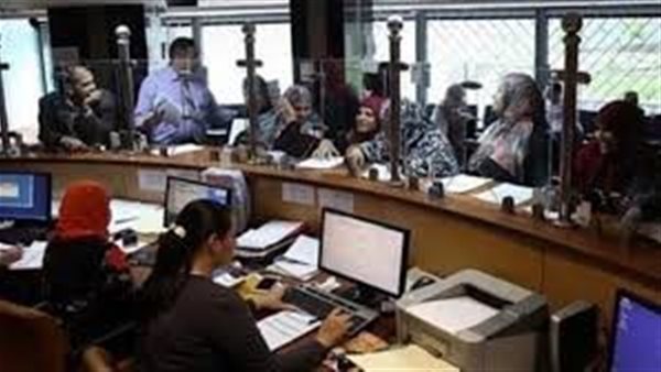 من 8 لـ 4.. تفاصيل القرار المرتقب بشأن مواعيد العمل الجديدة لموظفي الحكومة 