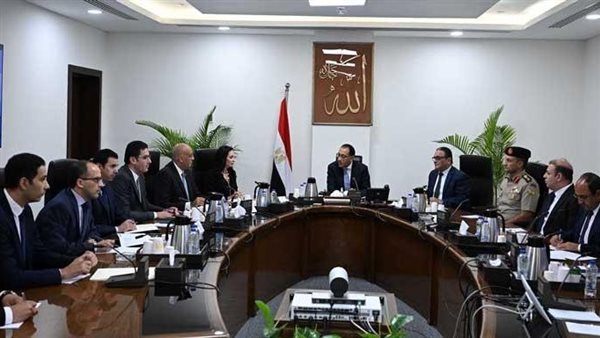 حزمة جديدة من الحماية الاجتماعية.. مدبولي يعقد اجتماعا بشأن تحديد المناطق الأكثر احتياجًا 