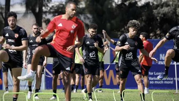 خالد الغندور: الأهلي يؤجل تجديد عقود لاعبيه