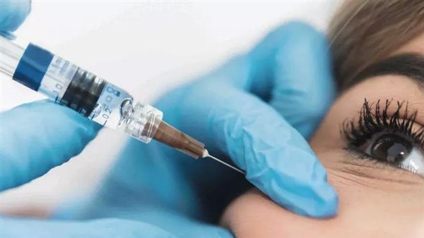 مهووسة بجمالها وبوظته بحقنة فيلر.. جمال يطلب تطليق زوجته في محكمة الأسرة